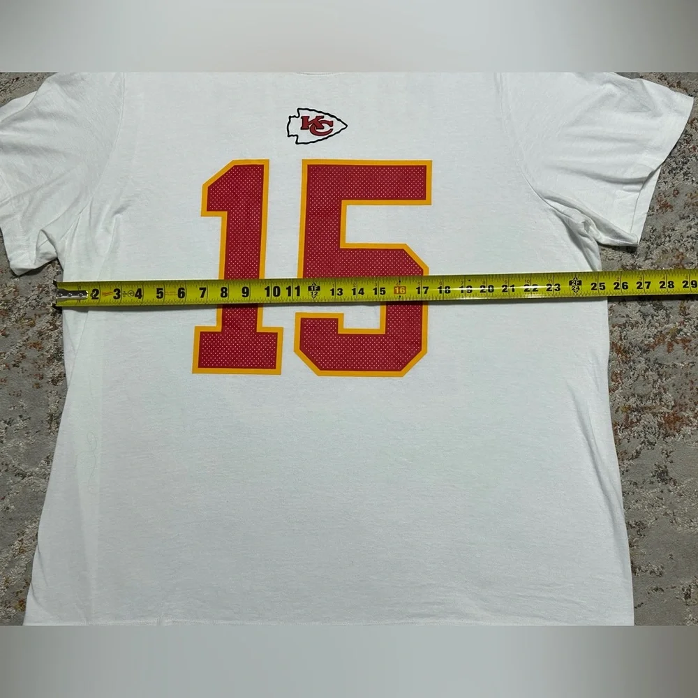 Patrick Mahomes Kansas City Chiefs Nike Player Name & Number T-Shirt White XXL